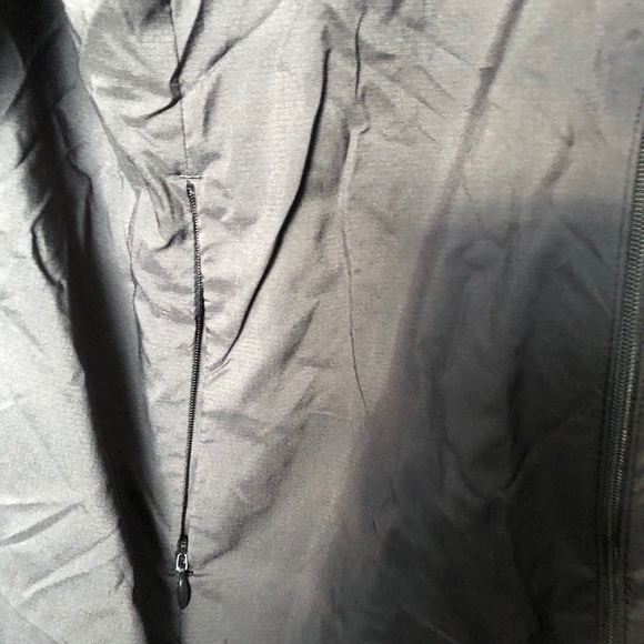 EUC Uniqlo Women's Pocketable Parka Size Large - Picture 9 of 11